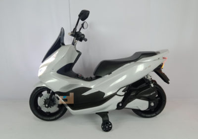 Anekadoo - Toko Mainan Motor Aki M-988 Honda PCX di kota probolinggo