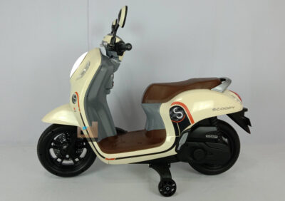 Anekadoo - Toko Mainan Motor Aki Scoopy M-999 cream, di kota probolinggo