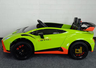 Anekadoo - Toko Mainan mobil aki lamborghini hijau NW-27 di Kota Probolinggo